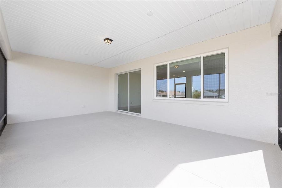 Exterior details and patio area of a home in , Ocala (Image 3).