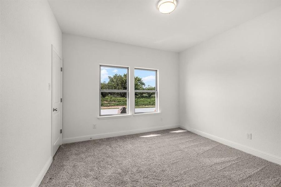 Spacious, unfurnished interior of a new home in , Weatherford (Image 27).
