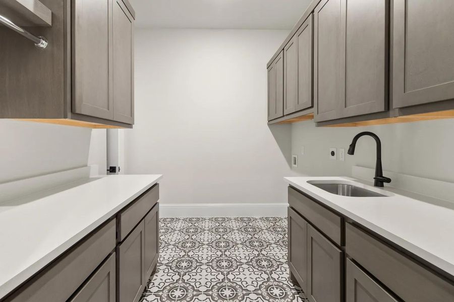 Grantley J laundry room