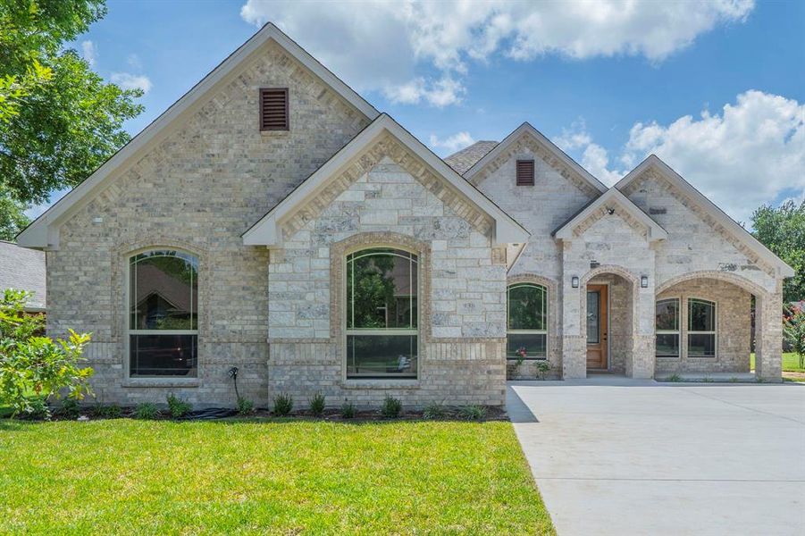 Front exterior of a new home in , Duncanville, TX, highlighting curb appeal (Image 18). Front exterior of a new home in , Duncanville, TX, highlighting curb appeal (Image 18).
