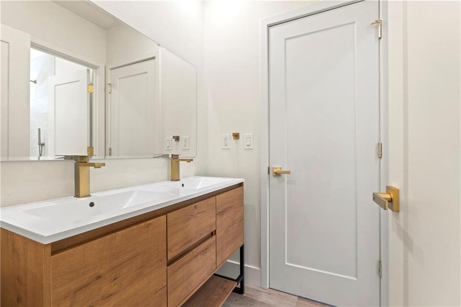 Furnished interior view inside a new home in , Atlanta (Image 45). Furnished interior view inside a new home in , Atlanta (Image 45).