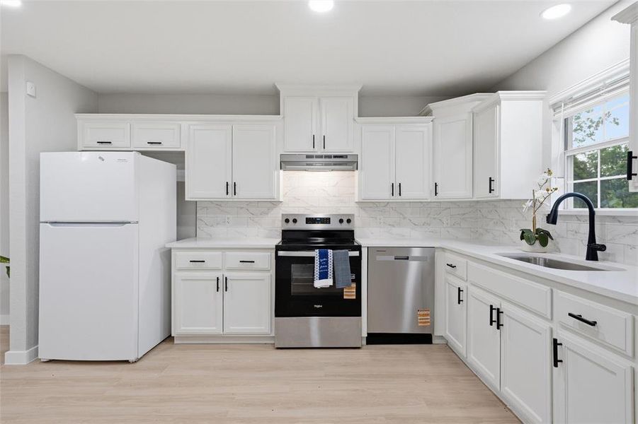 Furnished interior view inside a new home in , Hillsboro (Image 4).