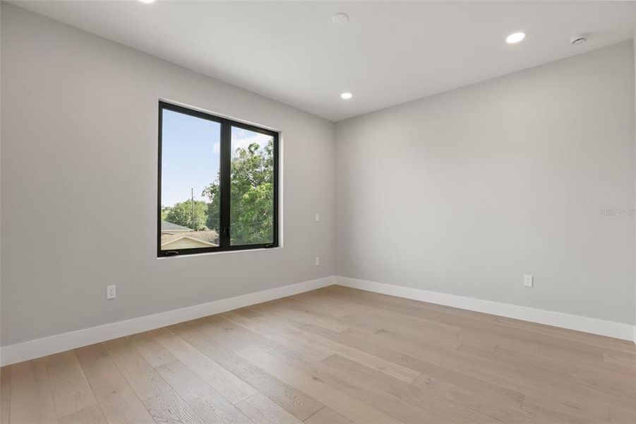 Spacious, unfurnished interior of a new home in College Park, Orlando (Image 25). Spacious, unfurnished interior of a new home in College Park, Orlando (Image 25).