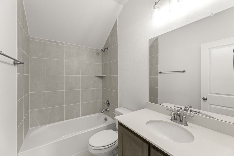 Furnished interior view inside a new home in Sutton Fields, Celina (Image 11).