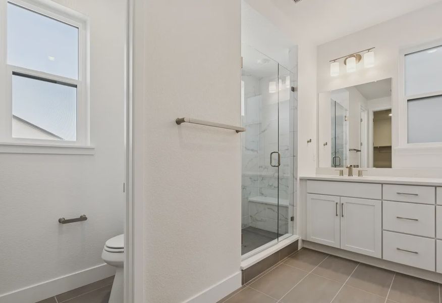 Homesite 288 Primary Bath - 11 of 14