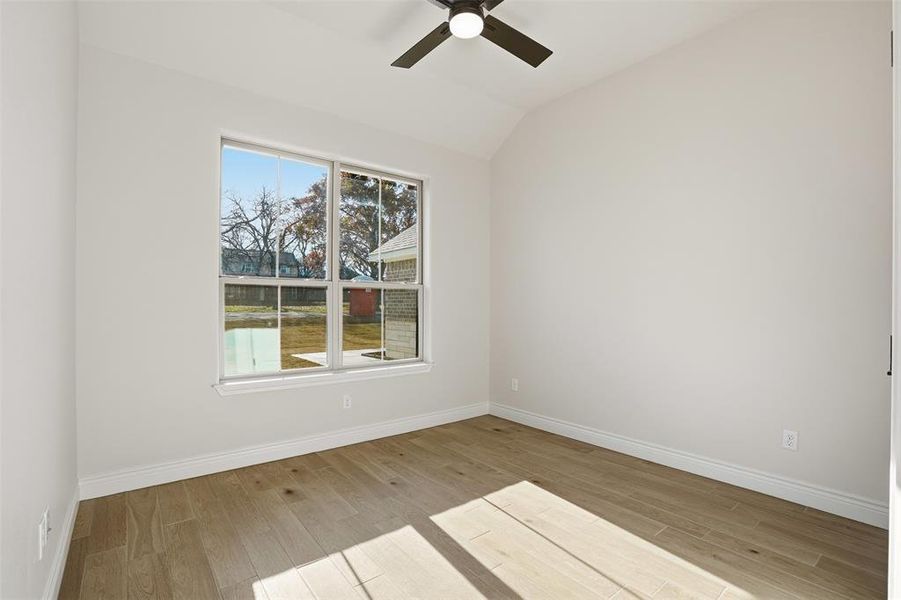 Spacious, unfurnished interior of a new home in , Granbury (Image 36).