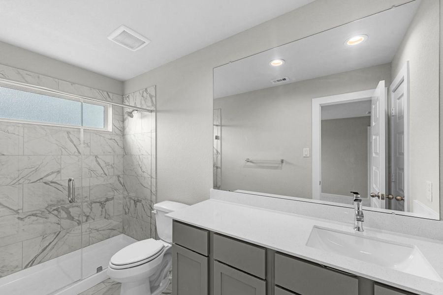 Furnished interior view inside a new home in Beacon Hill, Waller (Image 10).