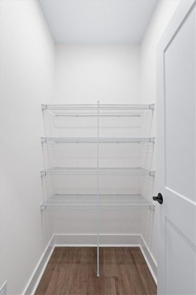 Spacious, unfurnished interior of a new home in , Waleska (Image 43).