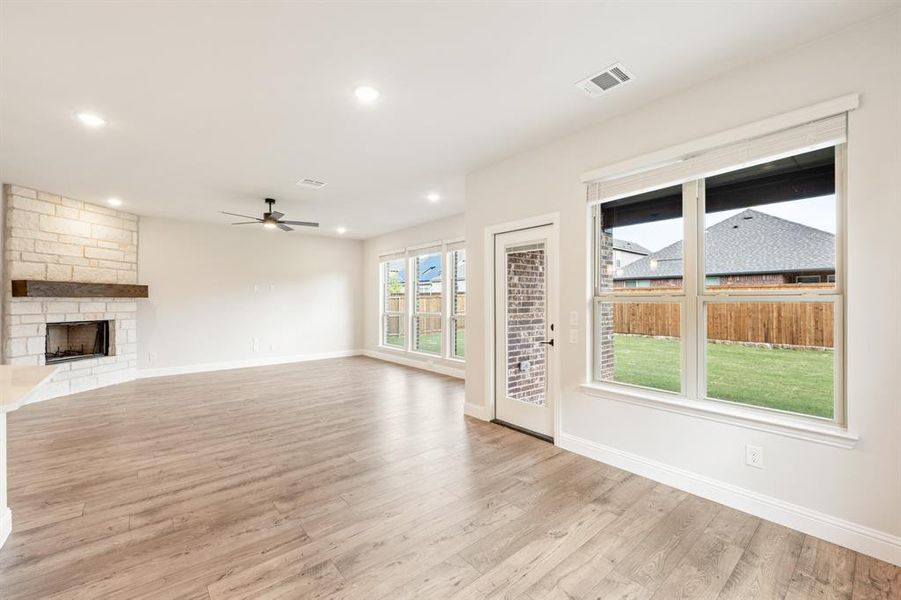 Spacious, unfurnished interior of a new home in Woodstone, Providence Village (Image 29).