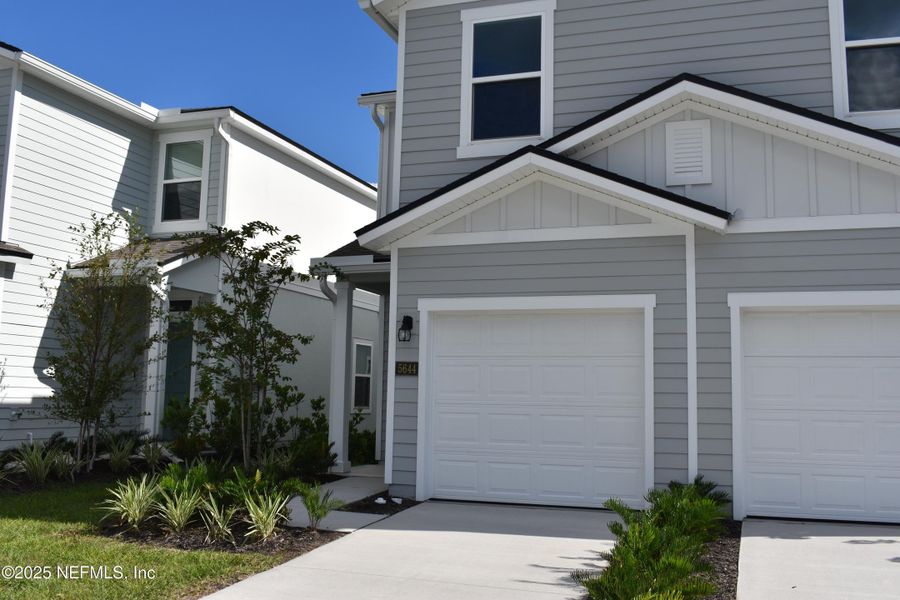 Image 50 of a home in Irongate Villas.