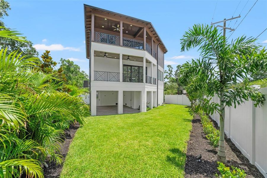 Front exterior of a new home in , Tampa, FL, highlighting curb appeal (Image 22). Front exterior of a new home in , Tampa, FL, highlighting curb appeal (Image 22).