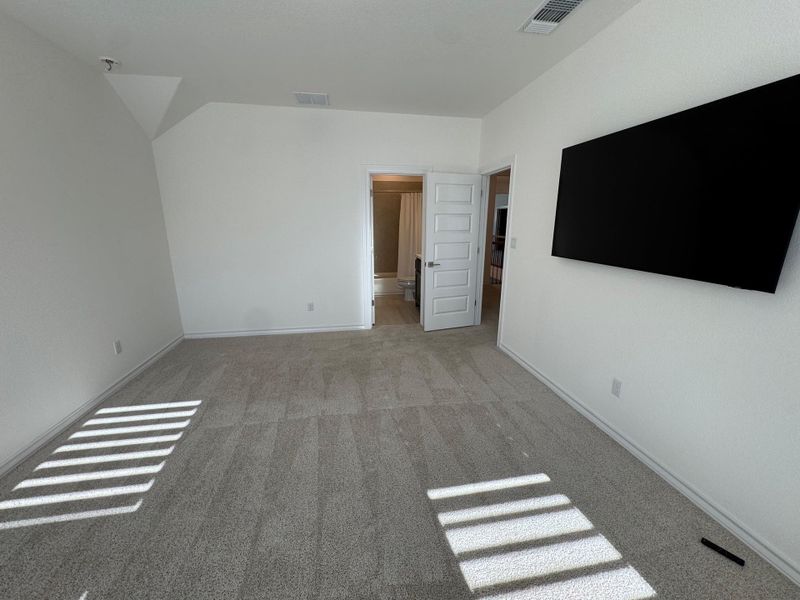 Bedroom 4 with in suite full bath and walk in closet.