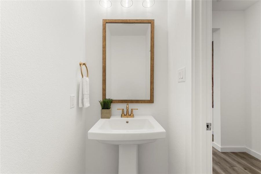 12. 730 Tower - Powder 12. 730 Tower - Powder