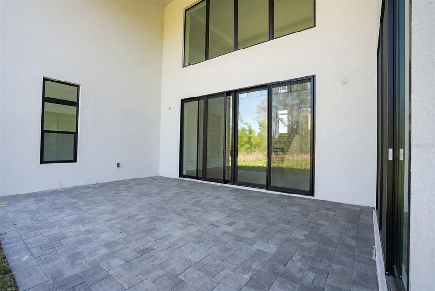 Exterior details and patio area of a home in , Montverde (Image 31).