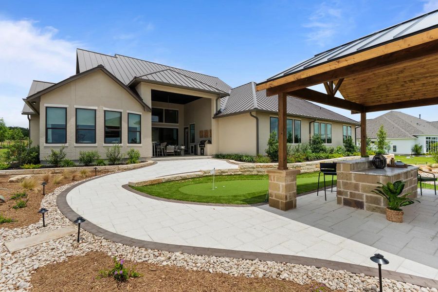 The Gracelyn Rear Exterior The Gracelyn Rear Exterior