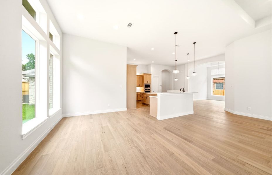 Spacious, unfurnished interior of a new home in Bridgeland 50′, Cypress (Image 21). Spacious, unfurnished interior of a new home in Bridgeland 50′, Cypress (Image 21).