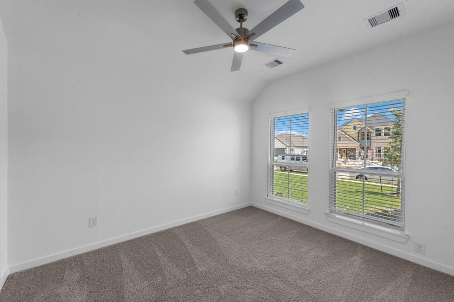 Spacious, unfurnished interior of a new home in Beacon Hill, Waller (Image 15).