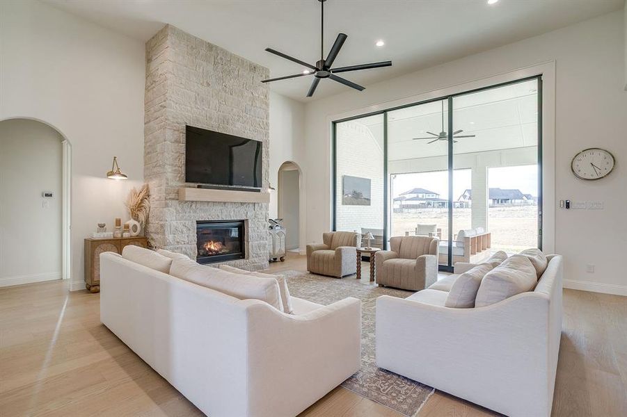 Furnished interior view inside a new home in , Fort Worth (Image 6).