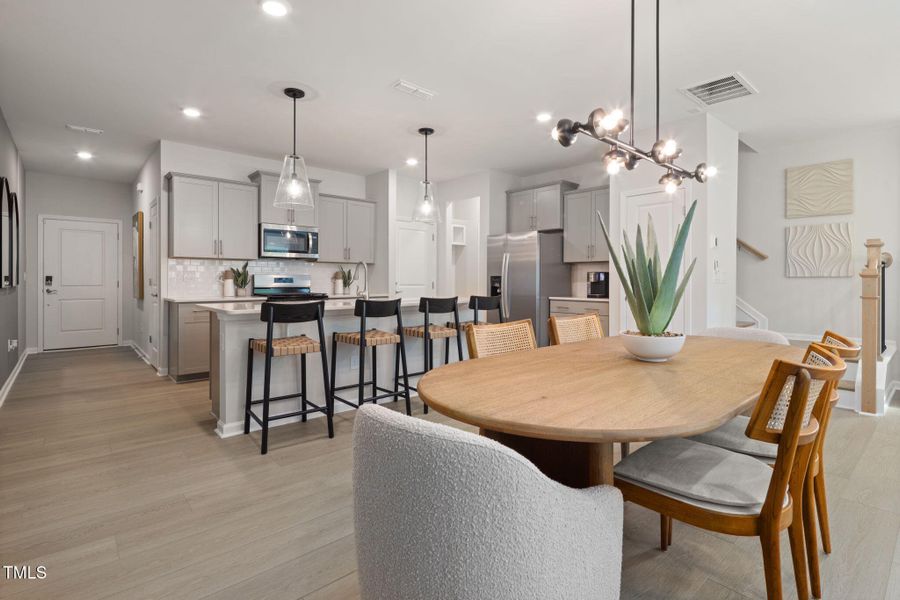 Everton Cooper (9) Everton Cooper (9)