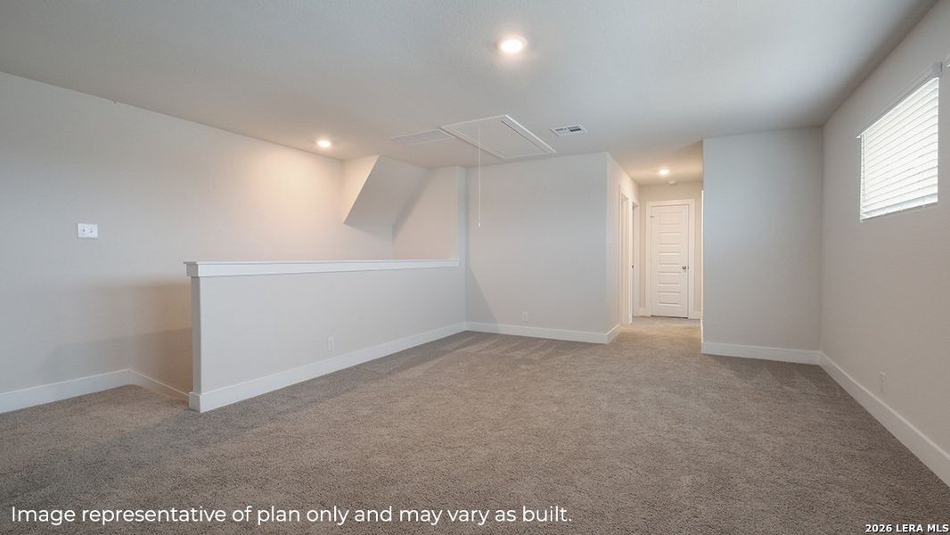 Spacious, unfurnished interior of a new home in Brookstone Creek, San Antonio (Image 16).