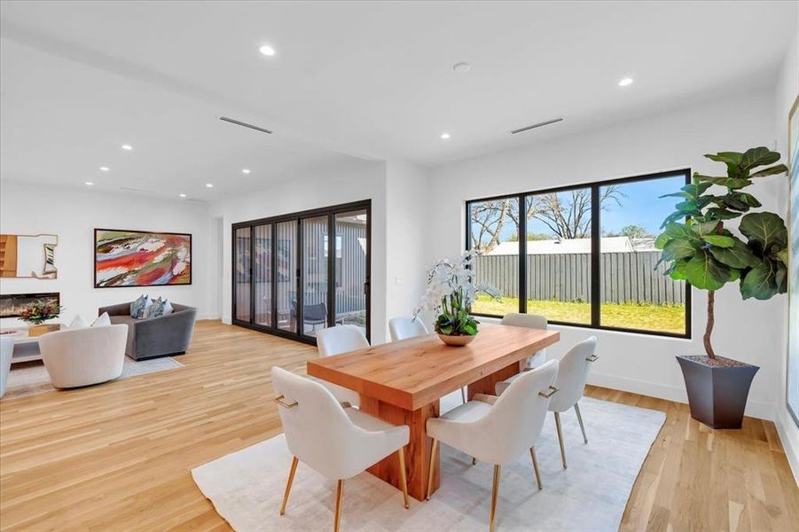Furnished interior view inside a new home in , Dallas (Image 26).