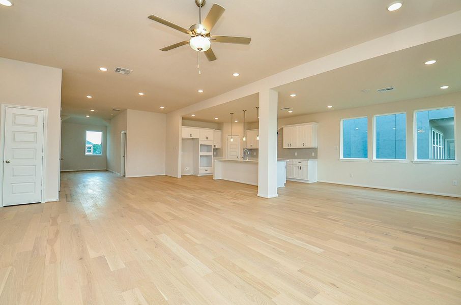 Notice how this floor plan seamlessly connects the kitchen, living, and dining areas. Notice how this floor plan seamlessly connects the kitchen, living, and dining areas.