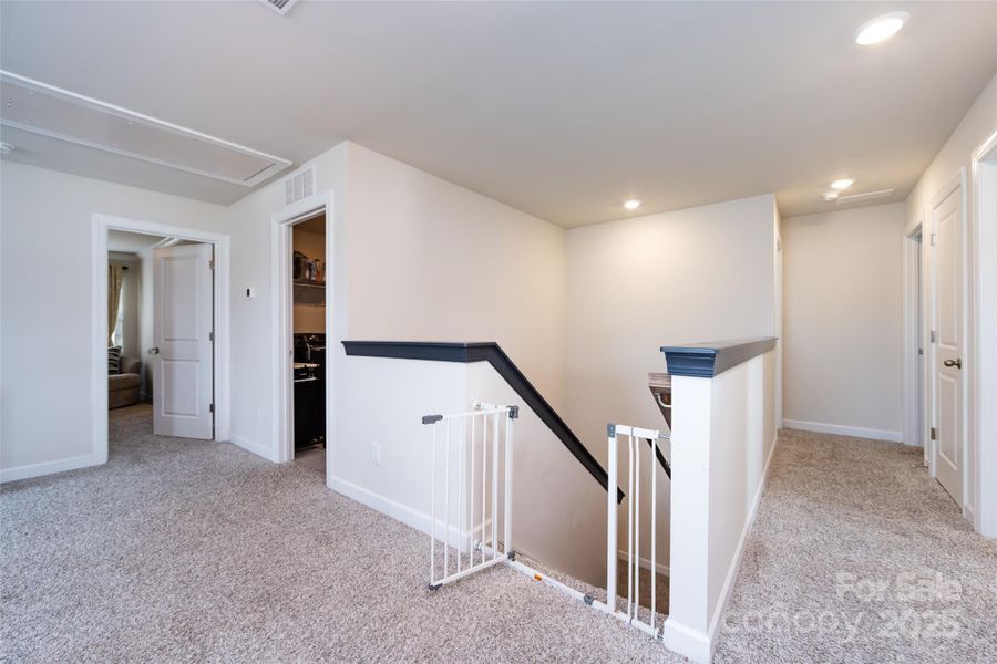 Spacious, unfurnished interior of a new home in Simpson Farms, Monroe (Image 19).