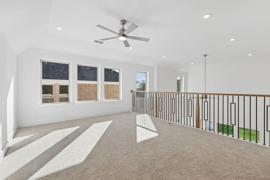 Spacious, unfurnished interior of a new home in Painted Tree Lakeside, McKinney (Image 18).