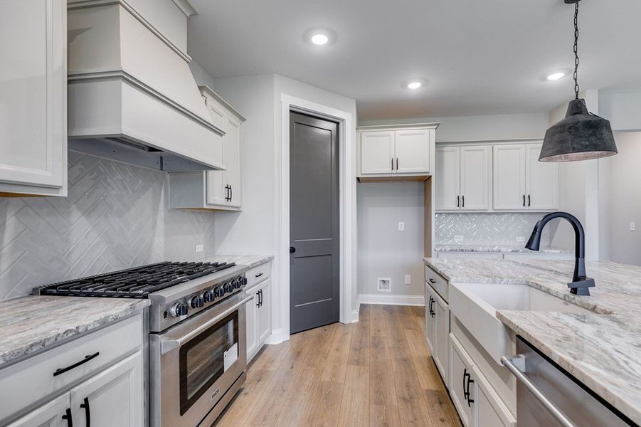Furnished interior view inside a new home in Harmon Springs, Carrollton (Image 9).
