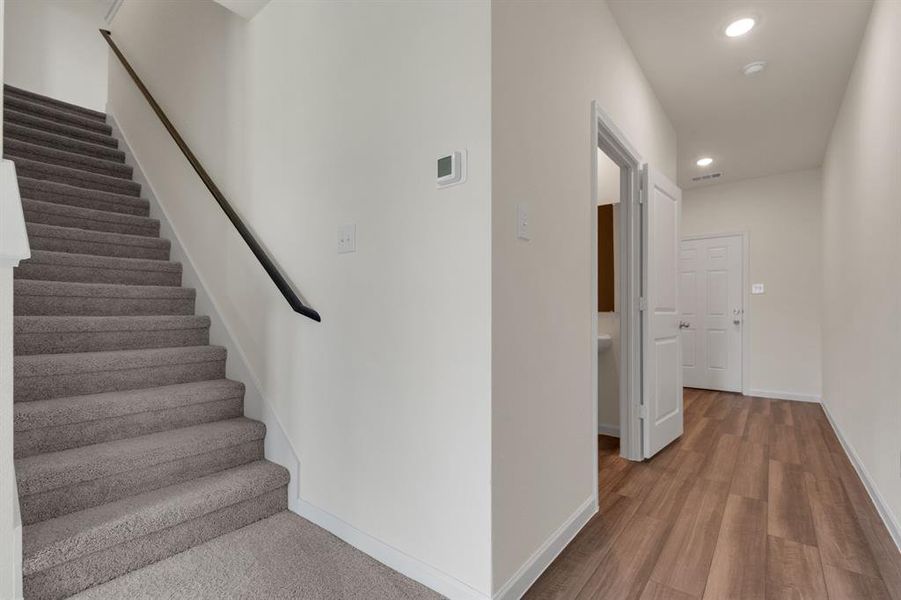 Spacious, unfurnished interior of a new home in Creekview Fossil Ridge, Pilot Point (Image 21).