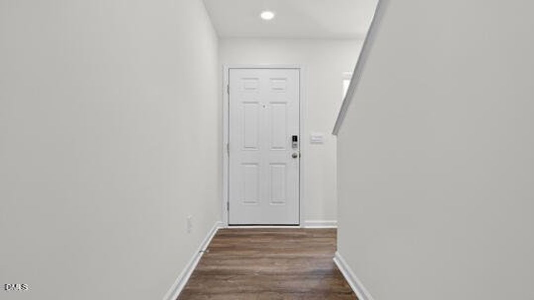 Belle Grove_Darwin A3_83_Gray_SPEC-008