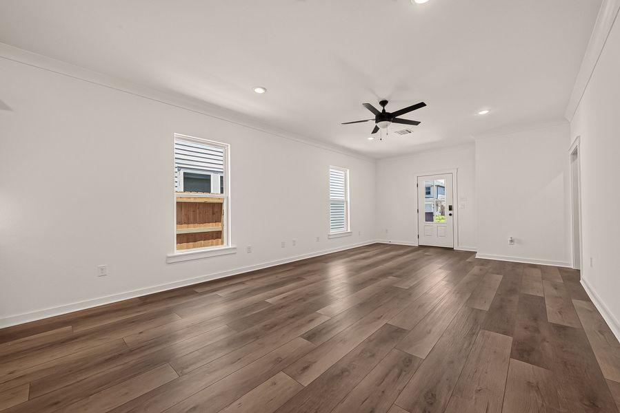 Spacious, unfurnished interior of a new home in Aldeana, Bonney (Image 23).