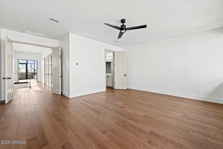 16-6918 E 2nd St 16 16-6918 E 2nd St 16