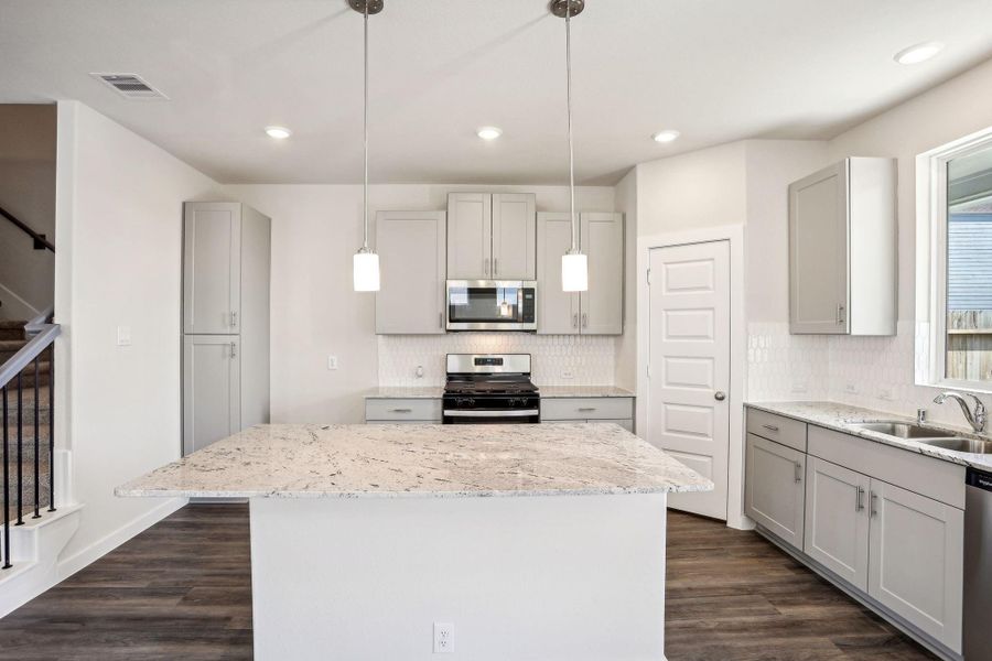 Photo is not of the actual home but is an inspirational photo of builder’s model home and may depict options, furnishings, and/or decorator features that are not included. Photo is not of the actual home but is an inspirational photo of builder’s model home and may depict options, furnishings, and/or decorator features that are not included.