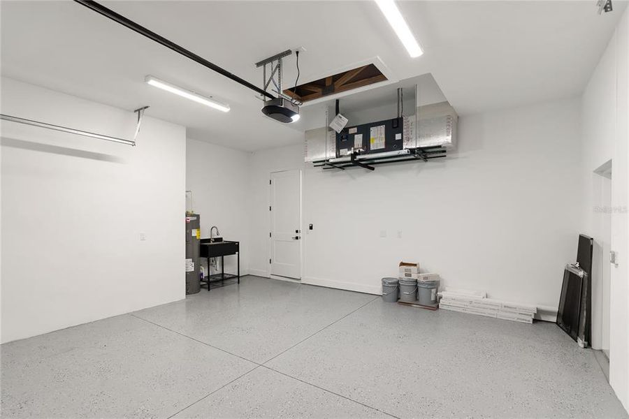 Spacious, unfurnished interior of a new home in , Port Charlotte (Image 21).