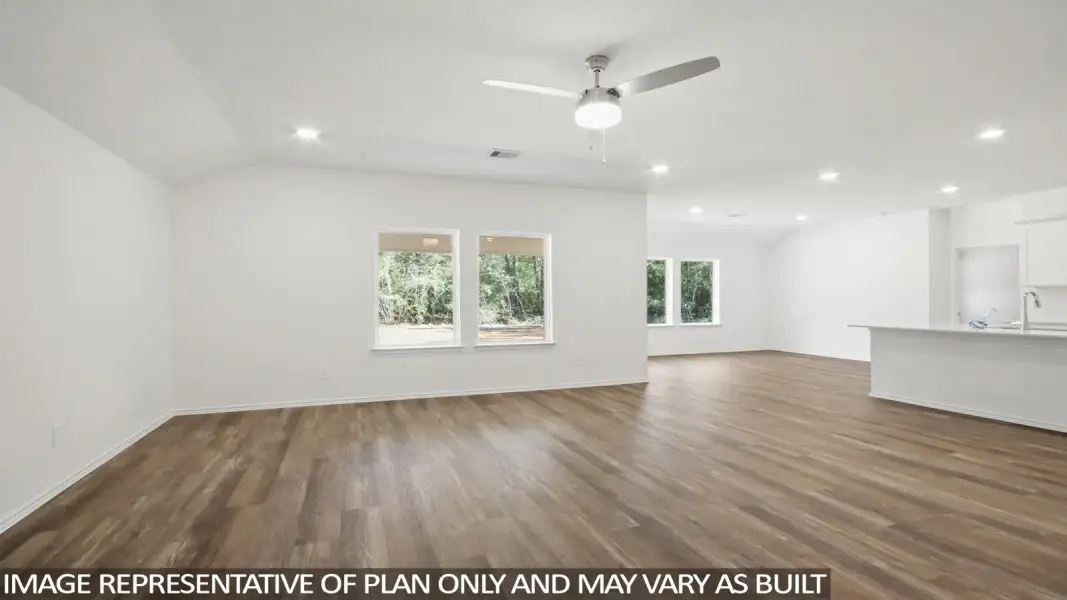 Spacious, unfurnished interior of a new home in Medina, Dayton (Image 9).