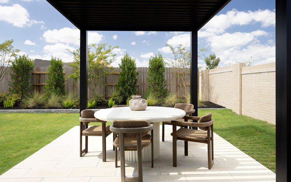 Exterior details and patio area of a home in Elyson, Katy (Image 3).