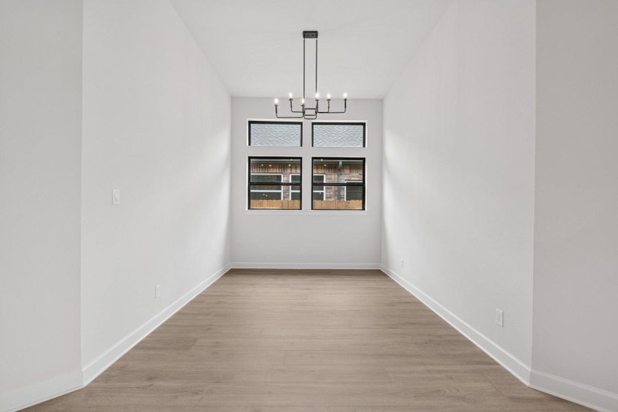 Spacious, unfurnished interior of a new home in Grange - Reserve Collection, Katy (Image 31).