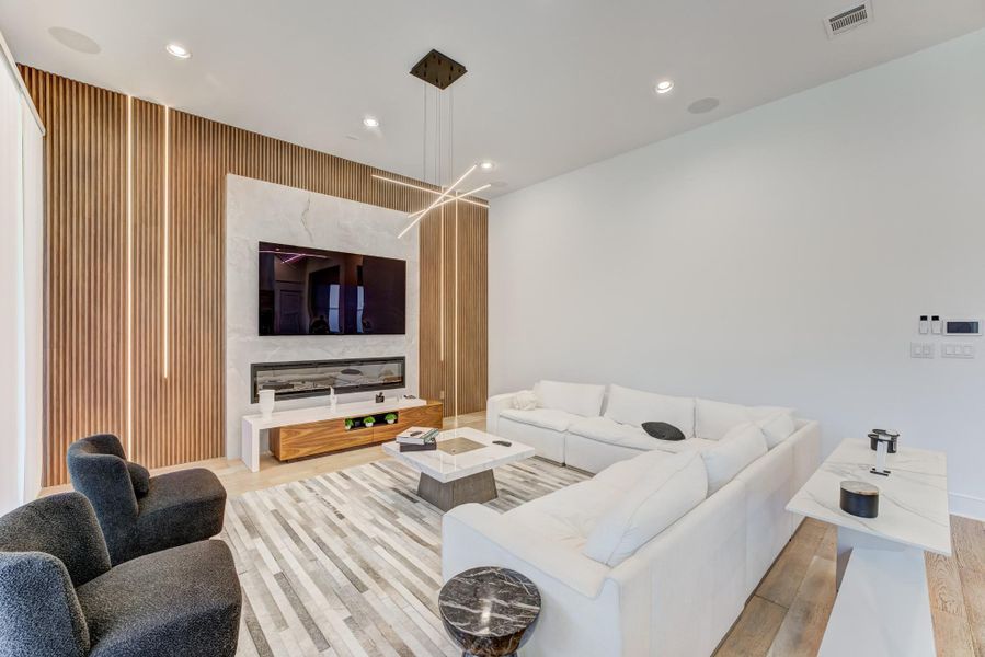 Furnished interior view inside a new home in Avondale, Houston (Image 36).