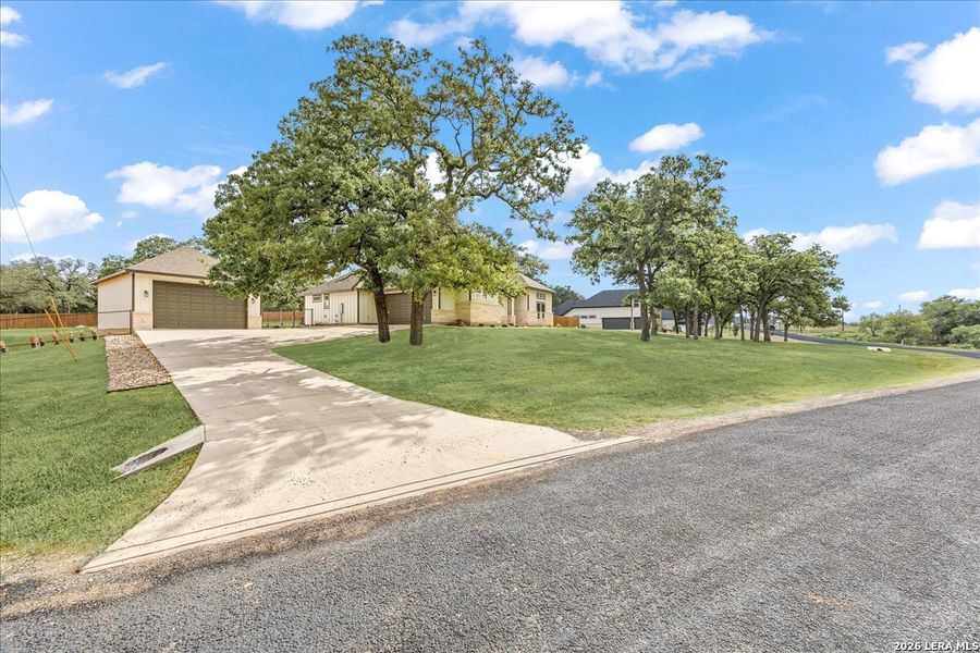 Natural landscape and outdoor views near  in La Vernia (Image 42).