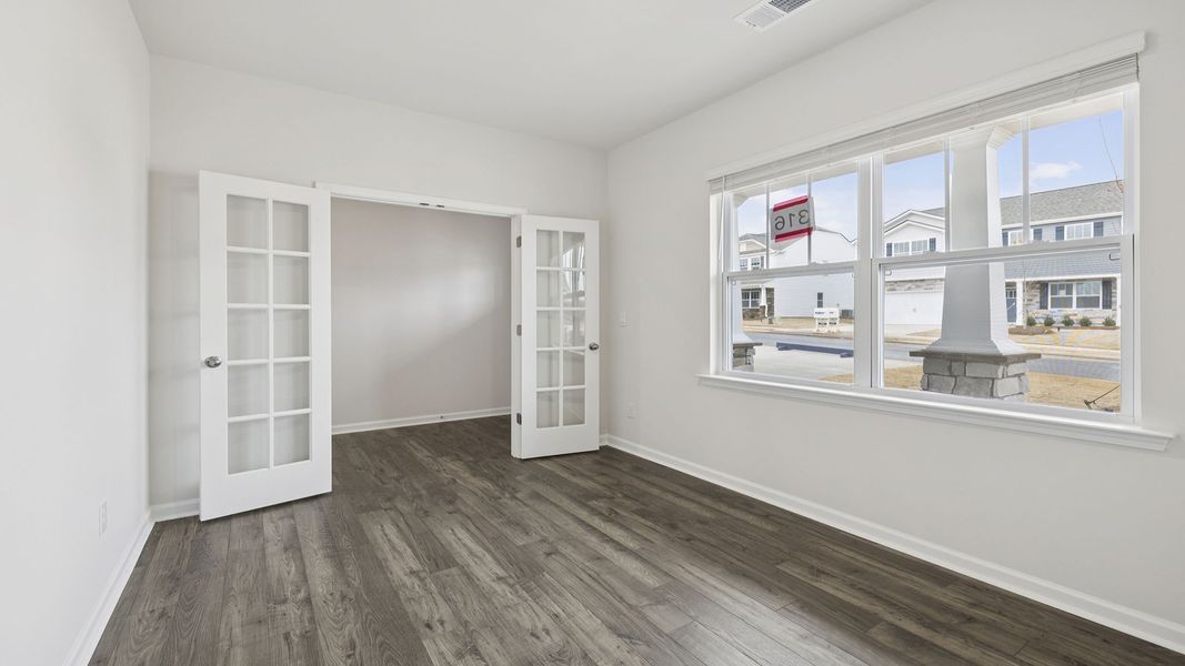 Spacious, unfurnished interior of a new home in Spring Ridge, Anderson (Image 16).