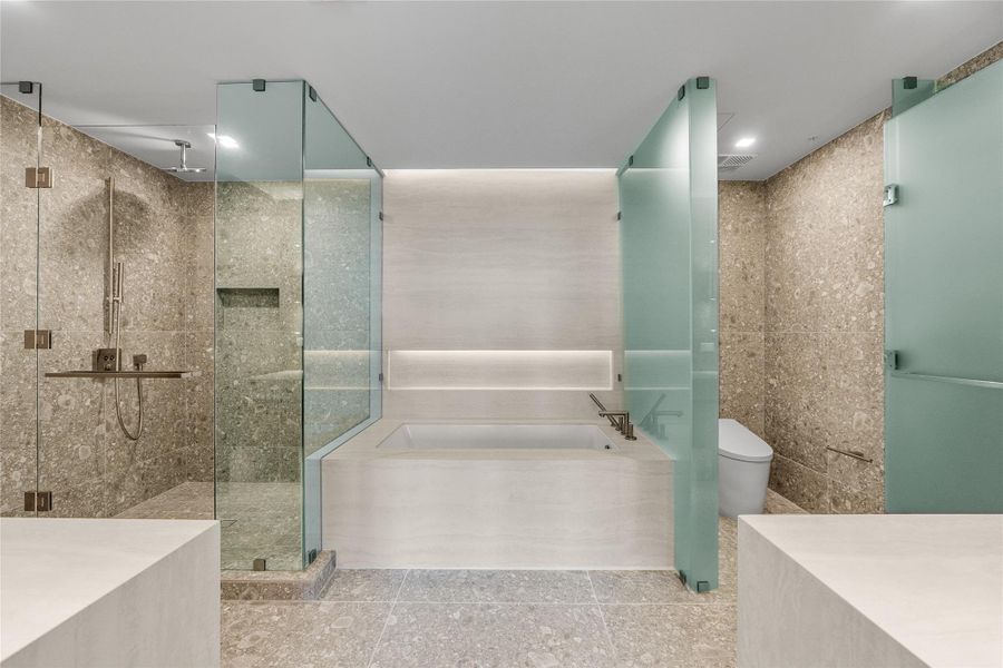 Separate Tub & Shower