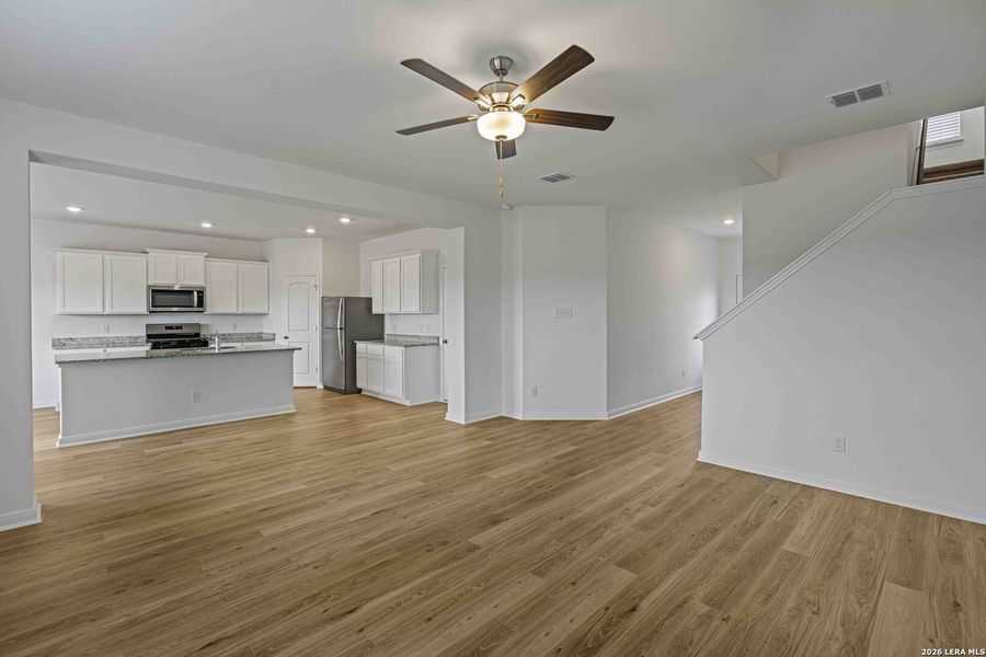 Spacious, unfurnished interior of a new home in , San Antonio (Image 12).