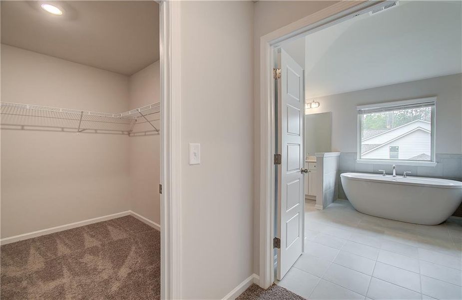 Image 33 of a home in Riverbend Overlook.