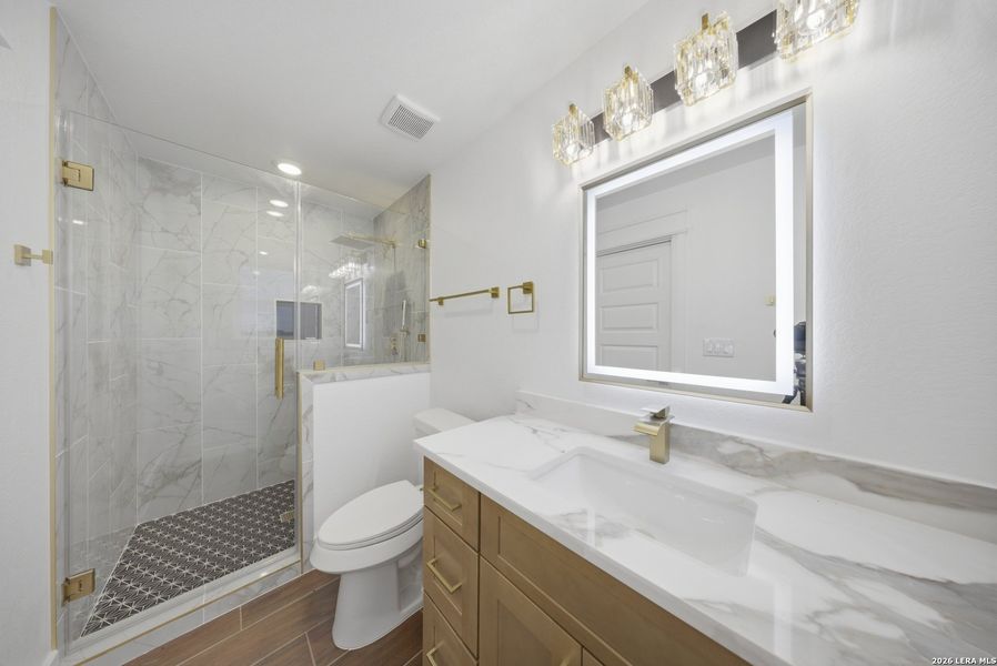 Furnished interior view inside a new home in , Floresville (Image 9).