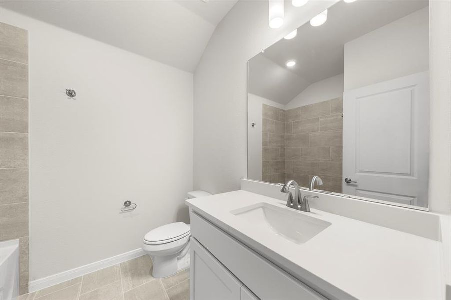 23_24. 1201 Century Tree - 3RD Bath