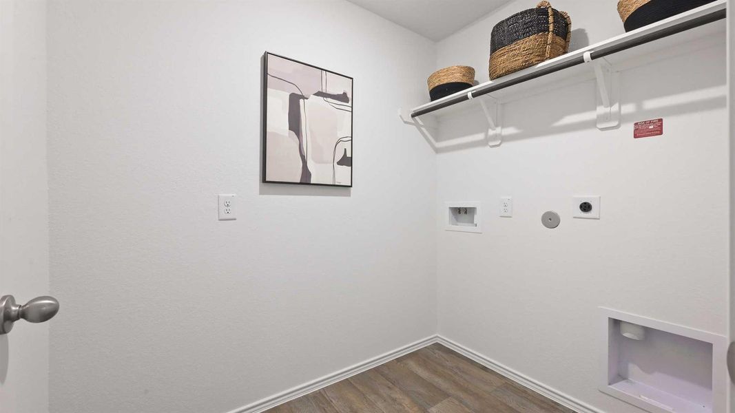 Spacious, unfurnished interior of a new home in Tamarron, Fulshear (Image 23).