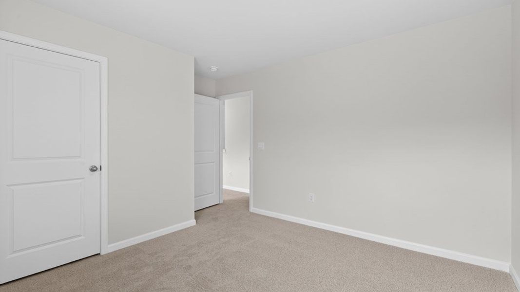 Spacious, unfurnished interior of a new home in Mason Ridge, Spring Lake (Image 25).