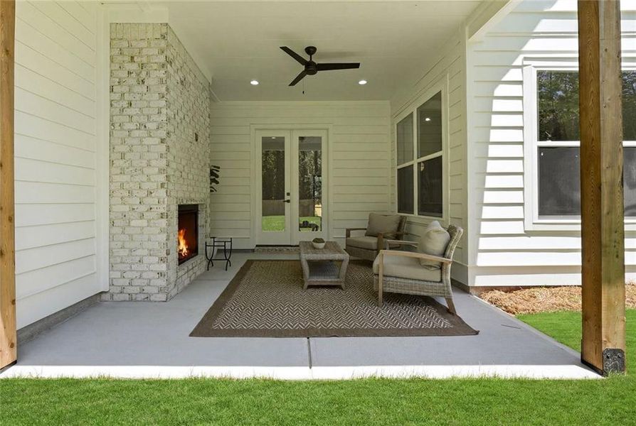 Exterior details and patio area of a home in , Powder Springs (Image 34).