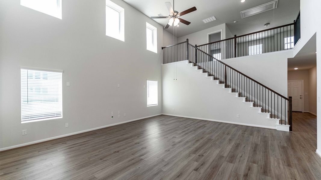 Spacious, unfurnished interior of a new home in Grande Estates, Bertram (Image 18).